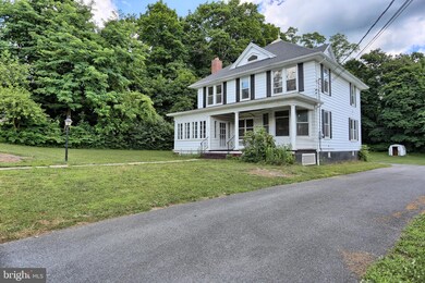 115 N Carlisle St, New Bloomfield, PA 17068 - photo 2