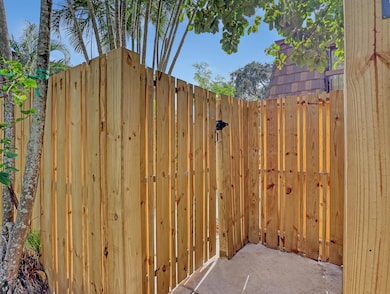 4095 Palm Bay Cir unit B, West Palm Beach, FL 33406 - photo 5