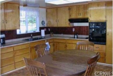 The kitchen is so big, I had to take several pictu