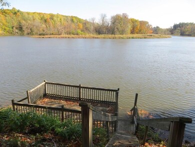SERENITY AWAITS-RELAX, FISH, OR ACCESS YOUR BOAT O