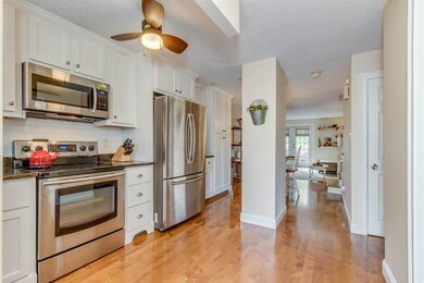 5 Granite Cir, MerriMacK, NH 03054 - photo 3