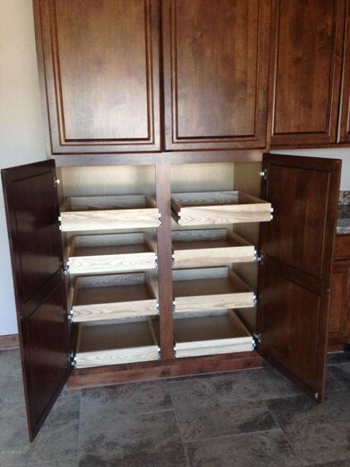 kitchen cabs drawers