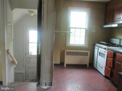 5435 Pembroke Ave, Baltimore, MD 21206 - photo 6