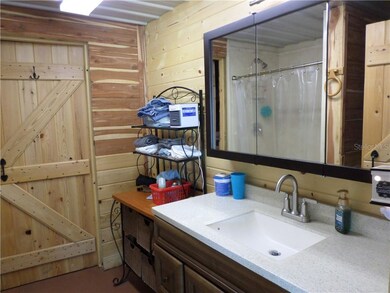 GARAGE BATH CEDAR LINED