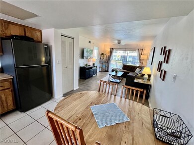 16881 Davis Rd unit 225, Fort Myers, FL 33908 - photo 5