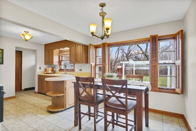 2101 Brookside Ave, Waukegan, IL 60085 - photo 5