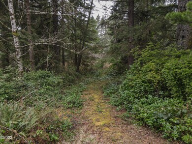 6010-NWFoxCreekWay-SealRock-22-019