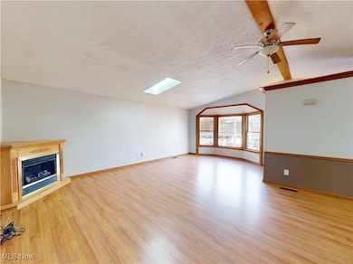 1144 Benton St, Barberton, OH 44203 - photo 5