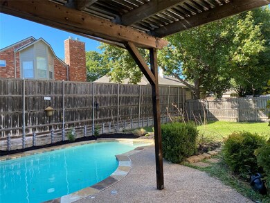 317 Shady Timbers Ln, Murphy, TX 75094 - photo 3