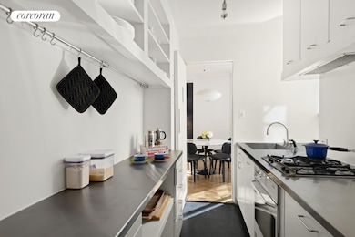 Rockefeller Apartments unit 7 F, New York, NY 10019 - photo 4