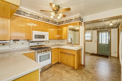 69 Amelia Ave, Saint Paul, MN 55118 - photo 5