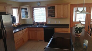 6063 Vroman Rd, Fitchburg, WI 53593 - photo 3