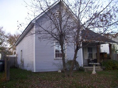 1222 W 3rd St, Anderson, IN 46016 - photo 3