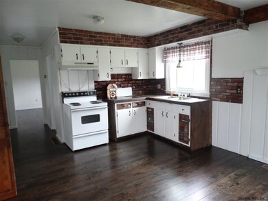 1521 Carney Rd, Castleton On Hudson, NY 12033 - photo 6