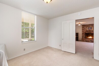 310 Shaw St Web-12