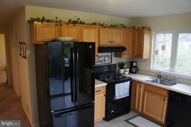 13 Mohnton Lawn Ct, Mohnton, PA 19540 - photo 5