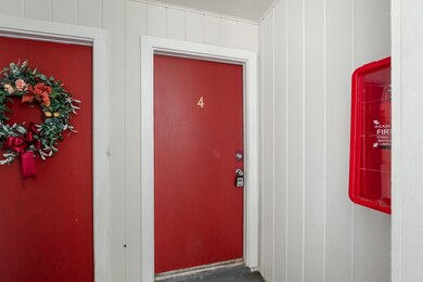 1710 Indiana St unit 4, Houston, TX 77006 - photo 2