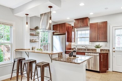 323 Elm St unit 3, Cambridge, MA 02139 - photo 2