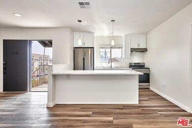 143 1/2 N Alexandria Ave, Los Angeles, CA 90004 - photo 6