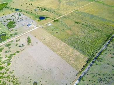 225 Paso Robles, Emhouse, TX 75110 - photo 6