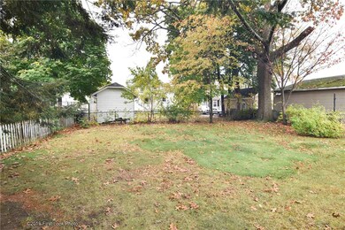 71 Friendly Rd, Cranston, RI 02910 - photo 5