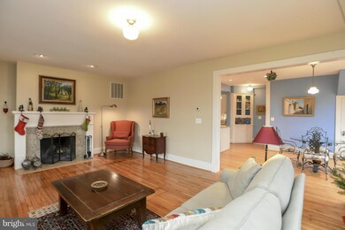 35558 Simpsons Creek Rd, Round Hill, VA 20141 - photo 3