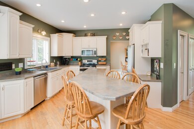 4411_Taylor_Ridge_Circle-02