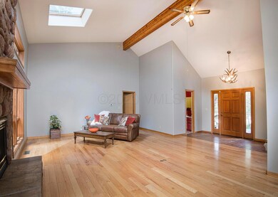 36-Lark-Ct-MLS_06