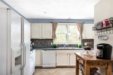 84 Ridge Rd, Smithfield, RI 02917 - photo 4