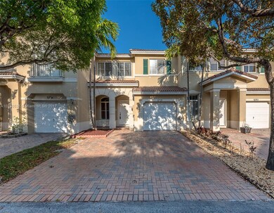 DRIVEWAY  PARKING LOT GARAGE  VIEW