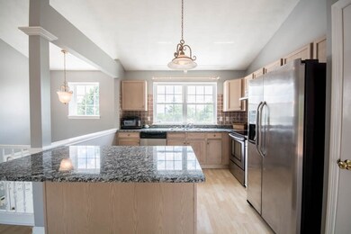 130 Wintergreen Dr, Middletown, RI 02842 - photo 2