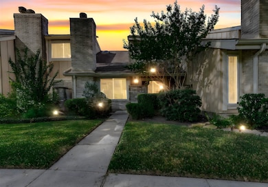 11609 Village Place Dr unit 175, Houston, TX 77077 - photo 4