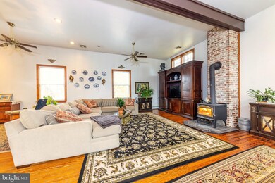 17 Pointers Auburn Rd, Swedesboro, NJ 08085 - photo 5