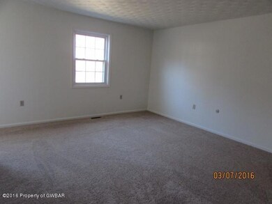 28 Woodmere Dr, Drums, PA 18222 - photo 7