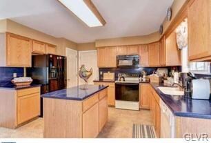 2276 E Buck Rd, Pennsburg, PA 18073 - photo 6