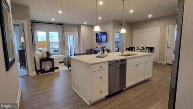 46320 Mount Milstead Terrace unit 102, Sterling, VA 20164 - photo 2