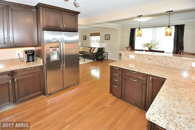 8708 Old Courthouse Rd, Vienna, VA 22182 - photo 3