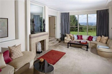 5031 Chestnut St, Emmaus, PA 18049 - photo 3