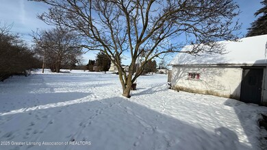 610 Maple St, Saint Louis, MI 48880 - photo 6