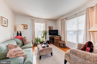 36 Hampton Ct, Norristown, PA 19403 - photo 5