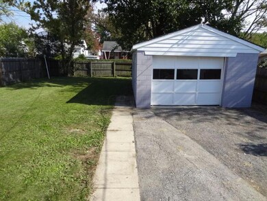 3526 Karl Rd, Columbus, OH 43224 - photo 2