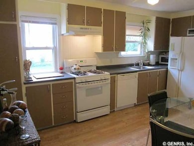 Other Eat-in Kitchen w/new floor and countertop