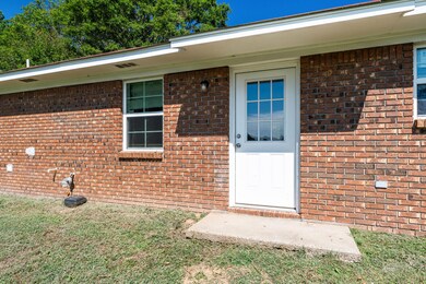 826 Three Notch Rd, Collins, MS 39428 - photo 6