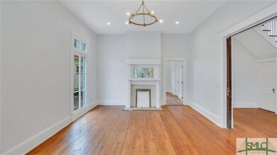 411 W 36th St, Savannah, GA 31401 - photo 4