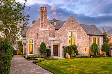 2158 Chilton Rd, Houston, TX 77019 - photo 2