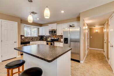 9916 W Pinehurst Dr, Sun City, AZ 85351 - photo 7