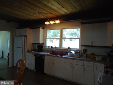 43767 Drum Cliff Rd, Hollywood, MD 20636 - photo 2