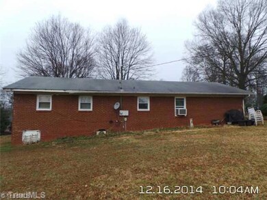 141 Harriet Ln, Statesville, NC 28625 - photo 3