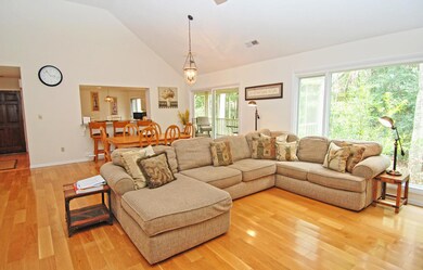 MLS5_DSC_0019_living 3