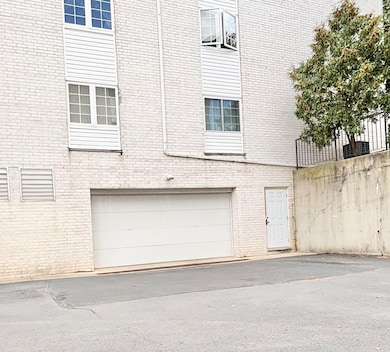 402 Sturdy Rd unit 2C, Valparaiso, IN 46383 - photo 3